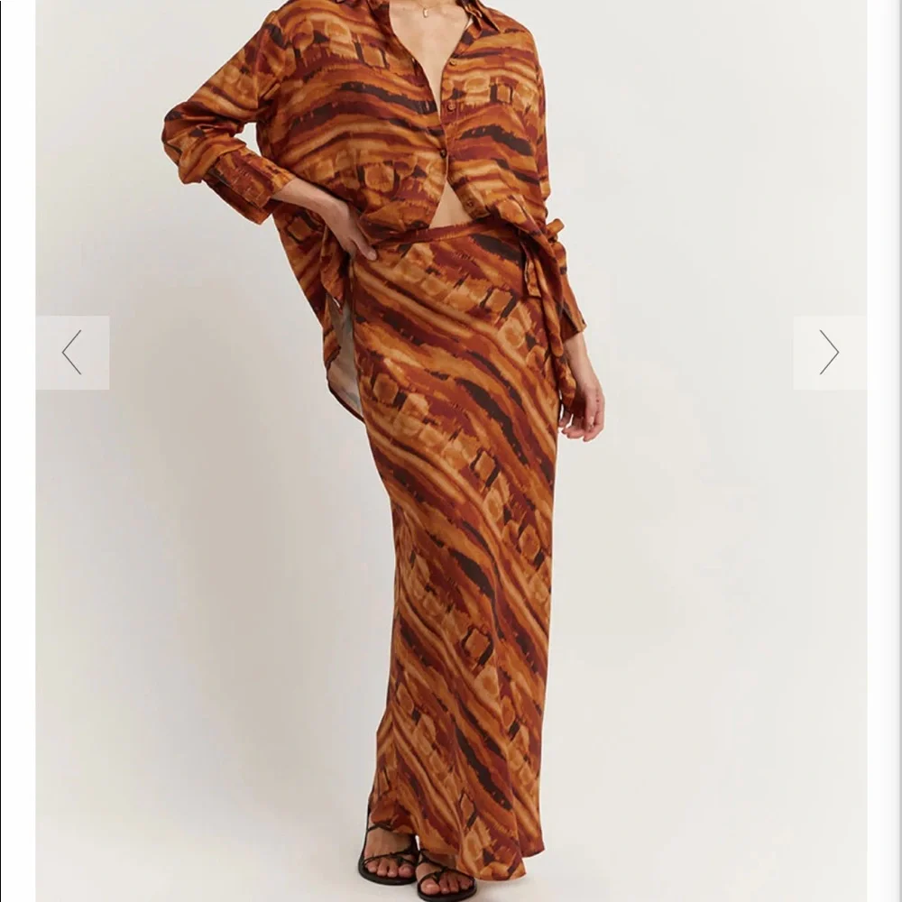 NWT DISSH SS22 - Alex Brown Watercolor Shirt and Midi skirt SOLDOUT! - Picture 6 of 16